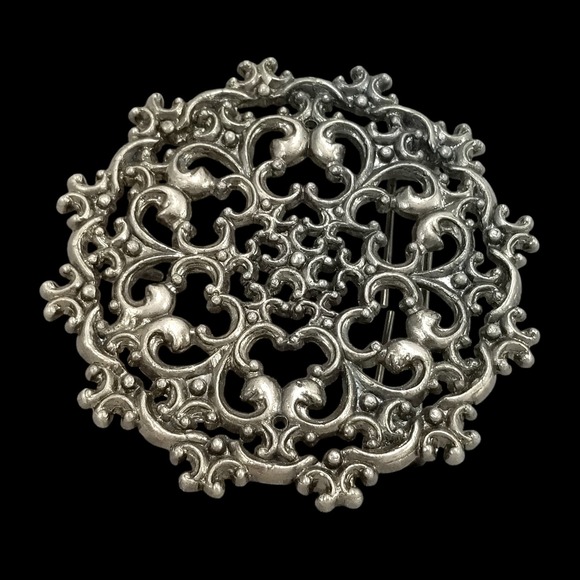 Ornate Filigree Round Belt Buckle Silver Tone Ornate Scrollwork‎ Design Vintage main image 4